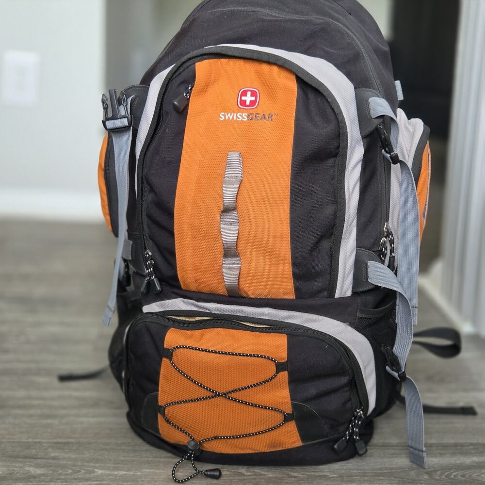 Swiss Gear Elite Series Internal Frame Backpack Hiking Very Nice SG28015F
